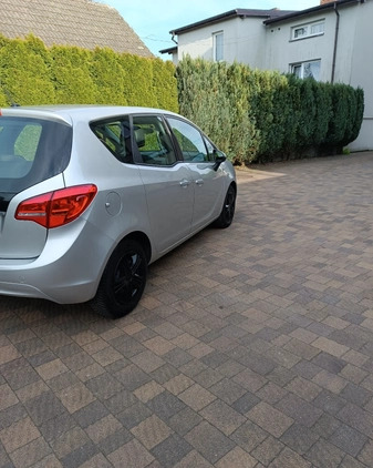Opel Meriva cena 22900 przebieg: 165000, rok produkcji 2010 z Dobiegniew małe 79
